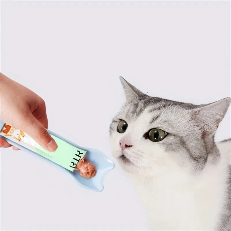 Squeeze Spoon Cat Feeder